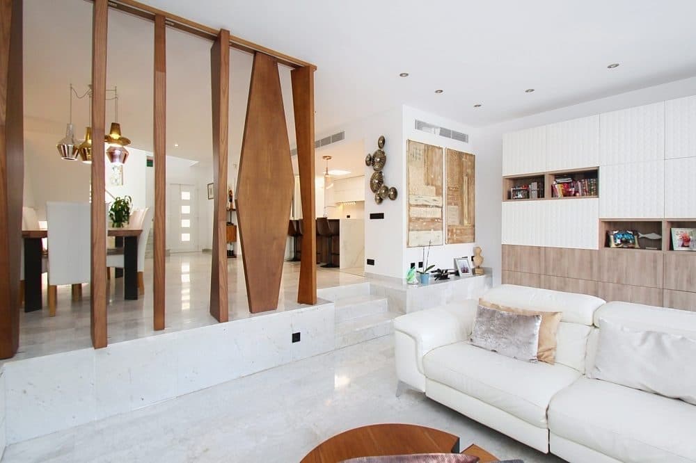 SON VERI NOU: MODERN TOWNHOUSE WITH ROOF TERRACE AND SEA VIEWS 7