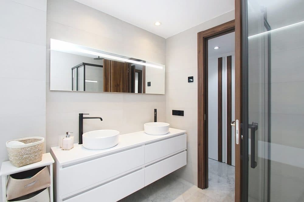 SON VERI NOU: MODERN TOWNHOUSE WITH ROOF TERRACE AND SEA VIEWS 29