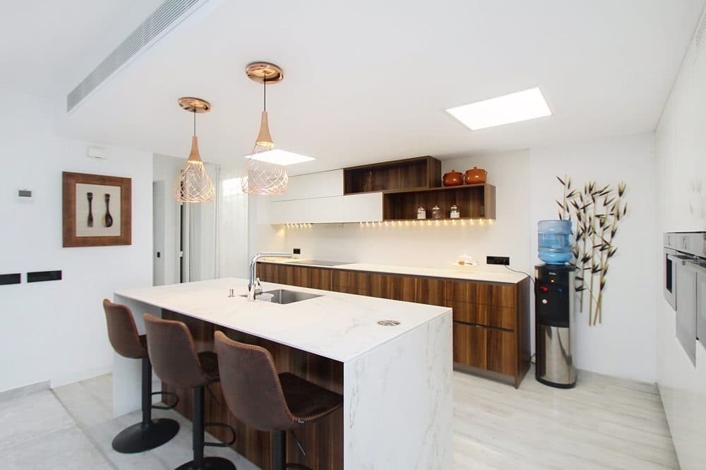 SON VERI NOU: MODERN TOWNHOUSE WITH ROOF TERRACE AND SEA VIEWS 13