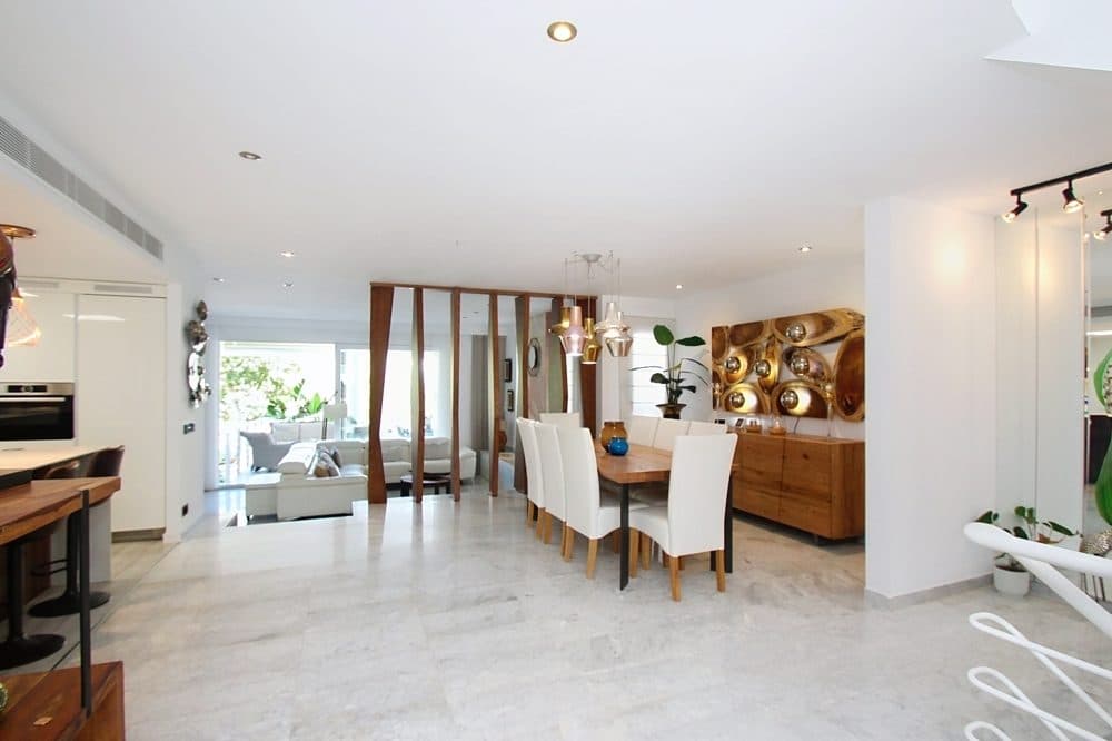 SON VERI NOU: MODERN TOWNHOUSE WITH ROOF TERRACE AND SEA VIEWS 14