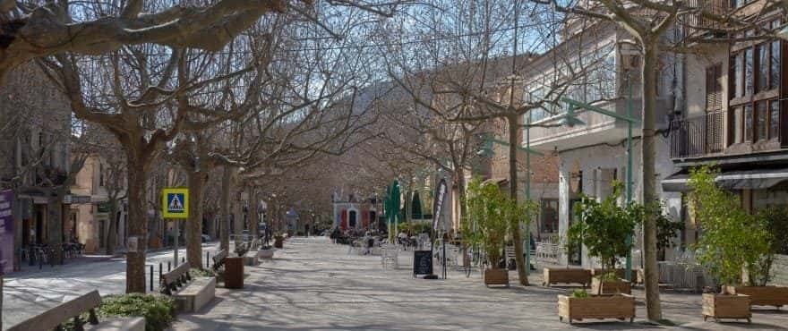 ESPORLES: NEW-BUILD TERRACED HOUSES IN A DREAMLIKE LANDSCAPE 5