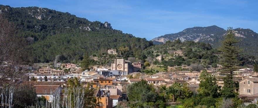 ESPORLES: NEW-BUILD TERRACED HOUSES IN A DREAMLIKE LANDSCAPE 18