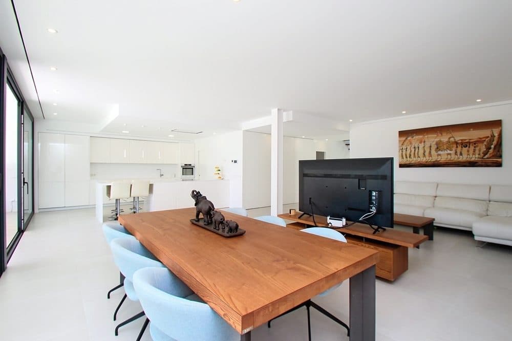 PUIG DE ROS: LUXURY VILLA IN THE COASTAL AREA 22