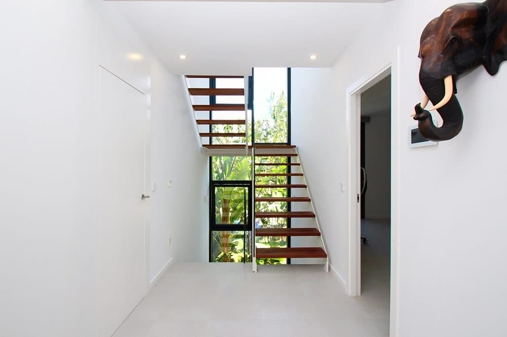 PUIG DE ROS: LUXURY VILLA IN THE COASTAL AREA 24