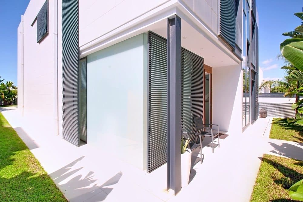 PUIG DE ROS: LUXURY VILLA IN THE COASTAL AREA 6