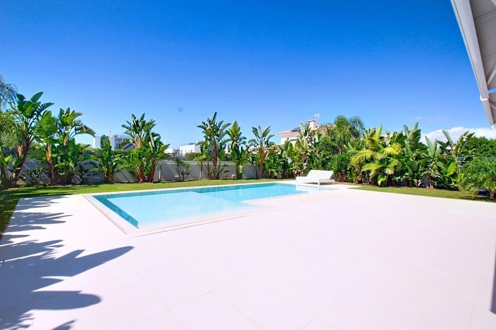 PUIG DE ROS: LUXURY VILLA IN THE COASTAL AREA 5