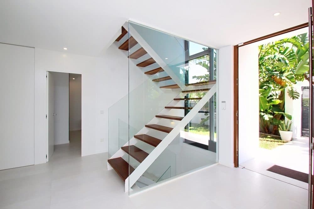 PUIG DE ROS: LUXURY VILLA IN THE COASTAL AREA 11