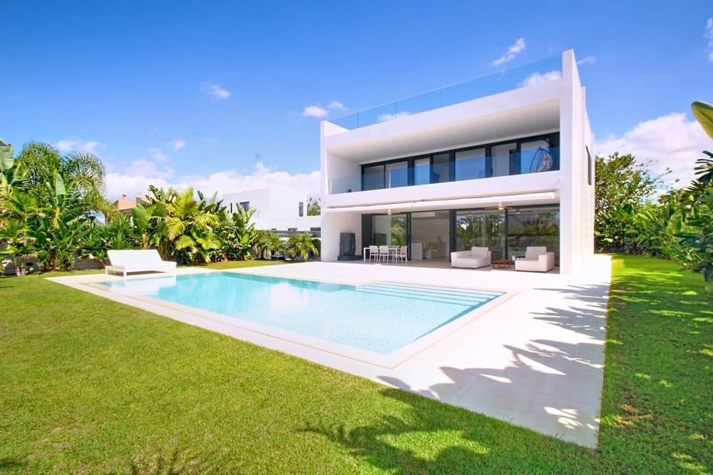 PUIG DE ROS: LUXURY VILLA IN THE COASTAL AREA 2