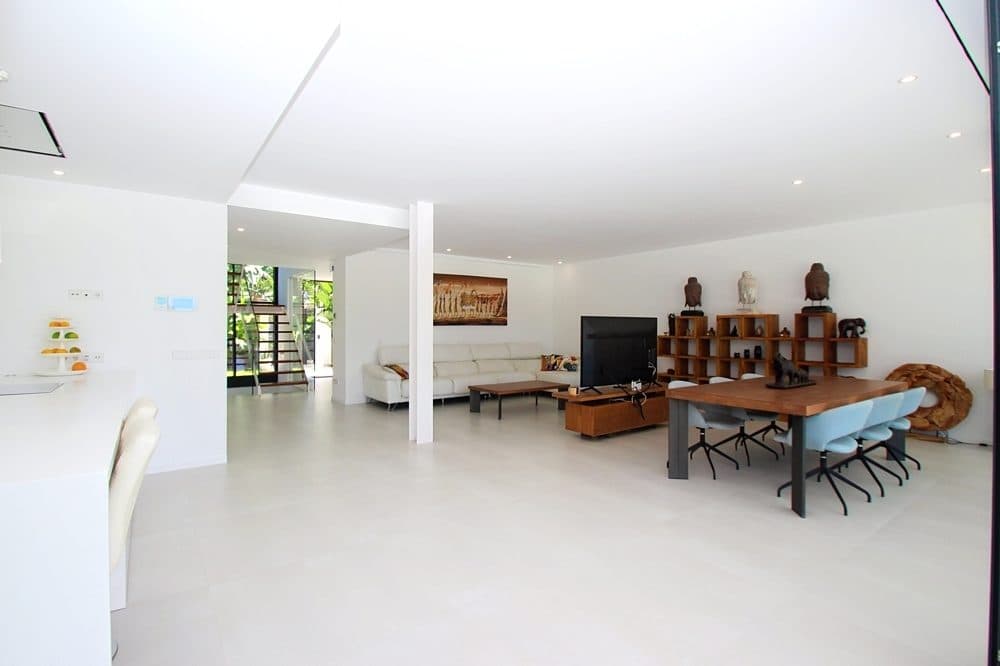 PUIG DE ROS: LUXURY VILLA IN THE COASTAL AREA 18