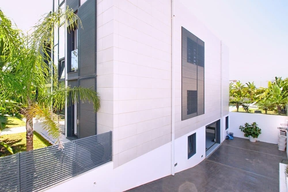 PUIG DE ROS: LUXURY VILLA IN THE COASTAL AREA 7