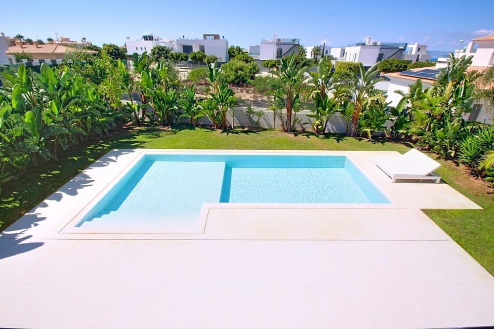PUIG DE ROS: LUXURY VILLA IN THE COASTAL AREA 4