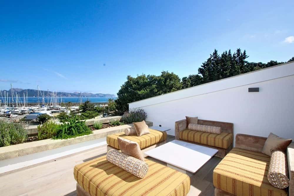BONAIRE: UNIQUE FRONTLINE PROPERTY WITH GARDEN AND PANORAMIC VIEWS 9