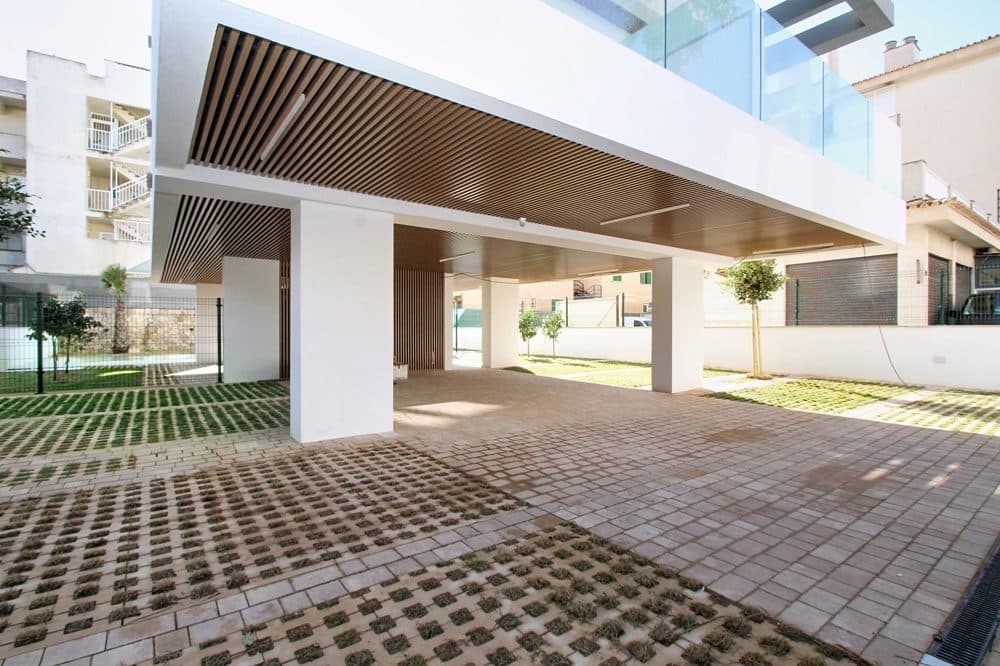 PLAYA DE PALMA: NEW-BUILD PENTHOUSE 50 M FROM THE BEACH 12