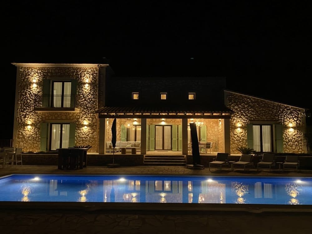 PORRERES: FINCA WITH VINEYARDS & POOL 30