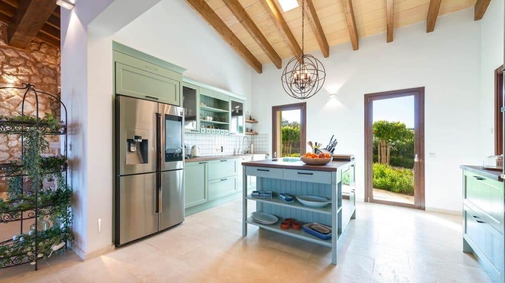 PORRERES: FINCA WITH VINEYARDS & POOL 17