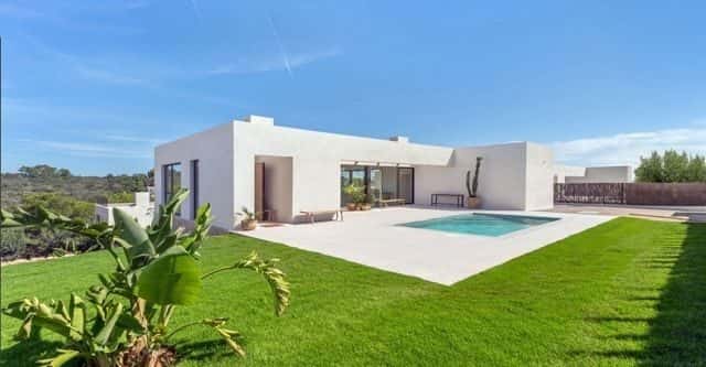 CALA MURADA: MODERN NEW-BUILD VILLAS WITH POOL 3