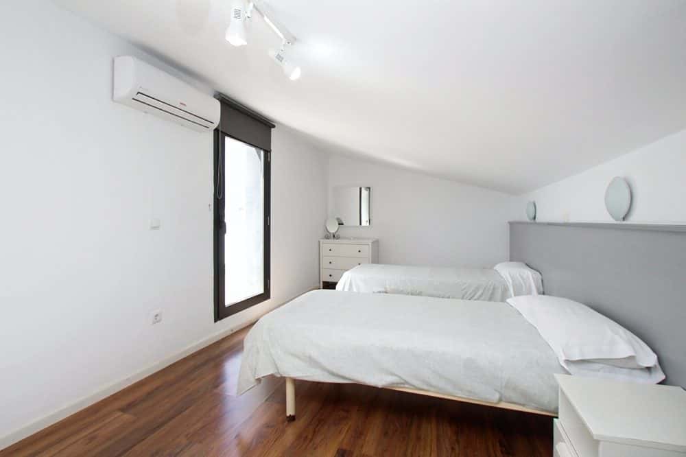CAN PASTILLA: TWO HOUSES WITH POOL AND PROVEN RENTAL INCOME NEAR THE SEA 26