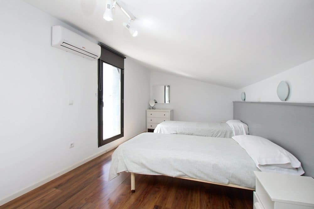 CAN PASTILLA: TWO HOUSES WITH POOL AND PROVEN RENTAL INCOME NEAR THE SEA 26