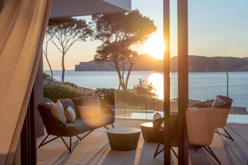 NOVA SANTA PONCA: VILLA DE DISEÑADOR ÚNICA CON VISTAS PANORÁMICAS 27
