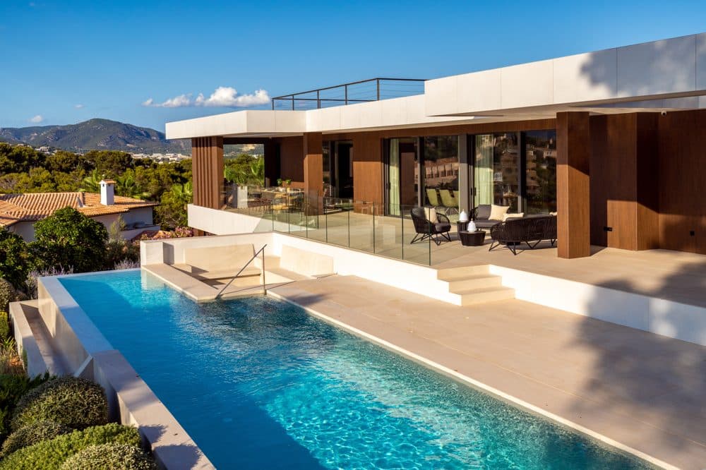 NOVA SANTA PONCA: VILLA DE DISEÑADOR ÚNICA CON VISTAS PANORÁMICAS 7