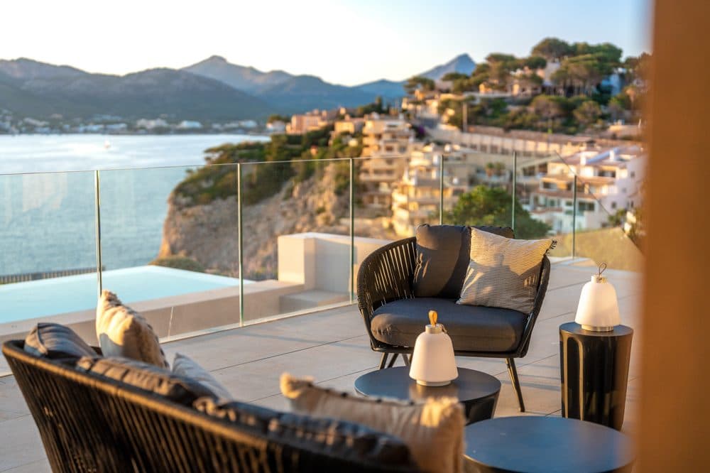 NOVA SANTA PONCA: VILLA DE DISEÑADOR ÚNICA CON VISTAS PANORÁMICAS 28