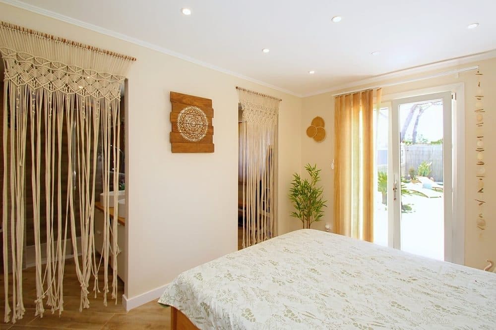 BAHIA AZUL: WELL-MAINTAINED HOUSE WITH POOL AND SEA VIEWS 26