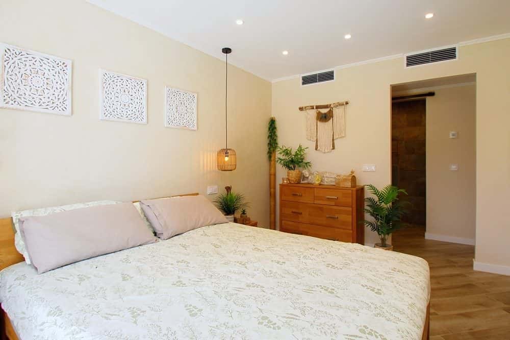 BAHIA AZUL: WELL-MAINTAINED HOUSE WITH POOL AND SEA VIEWS 23