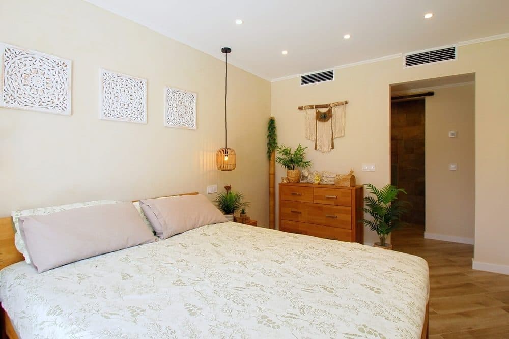 BAHIA AZUL: WELL-MAINTAINED HOUSE WITH POOL AND SEA VIEWS 23