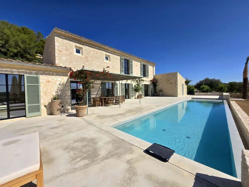MONTUIRI: NEWLY BUILT ESTATE WITH VINEYARD, GUEST HOUSE & INFINITY POOL 9