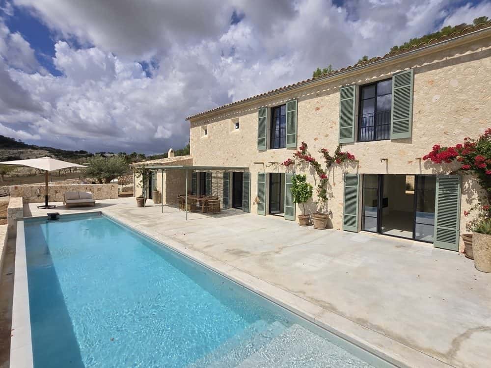 MONTUIRI: NEWLY BUILT ESTATE WITH VINEYARD, GUEST HOUSE & INFINITY POOL 8