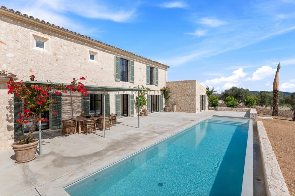 MONTUIRI: NEWLY BUILT ESTATE WITH VINEYARD, GUEST HOUSE & INFINITY POOL 11