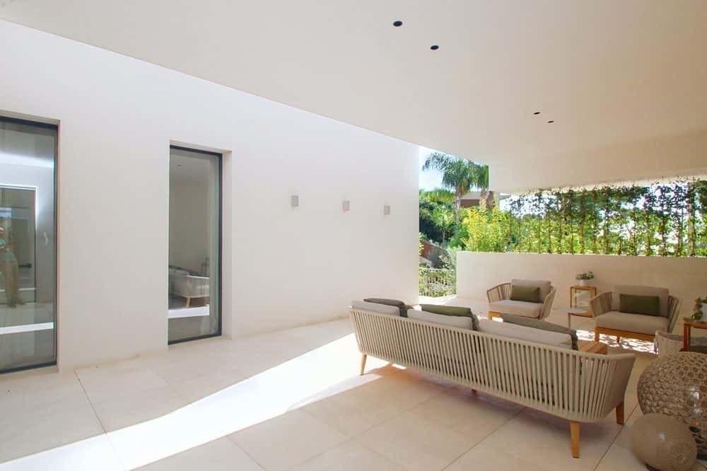 PORTALS: READY-TO-MOVE-IN LUXURY NEW-BUILD VILLA IN THE HILLS 22