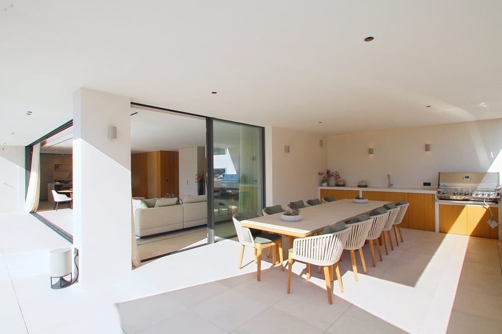 PORTALS: READY-TO-MOVE-IN LUXURY NEW-BUILD VILLA IN THE HILLS 15