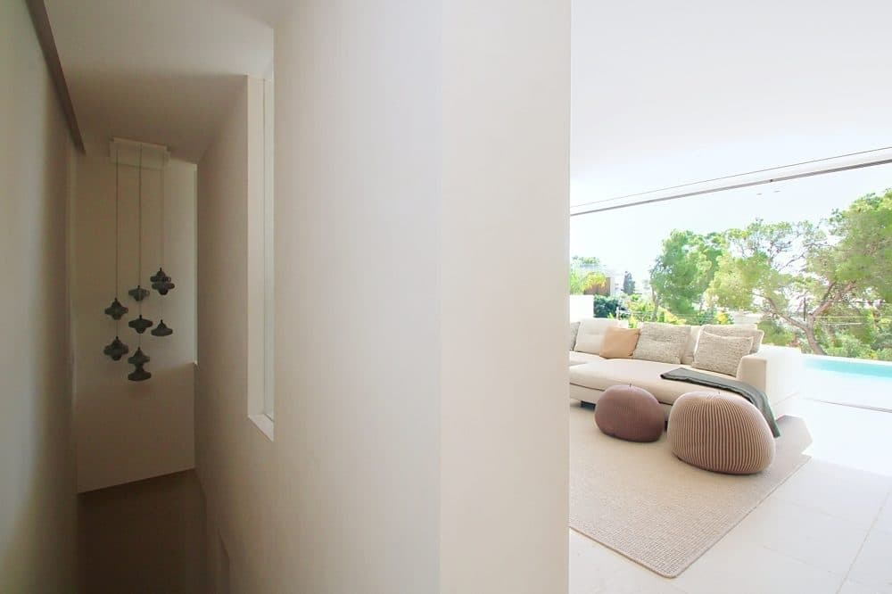 PORTALS: READY-TO-MOVE-IN LUXURY NEW-BUILD VILLA IN THE HILLS 17