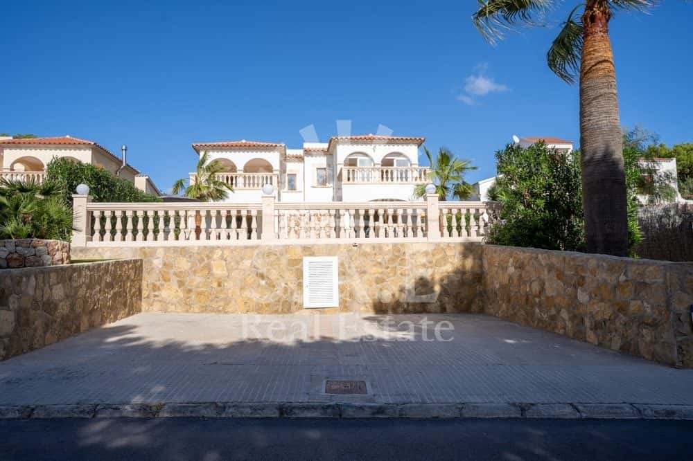 CALA PI: 2 LUXURY SEMI-DETACHED HOUSES WITH SEA VIEW 4