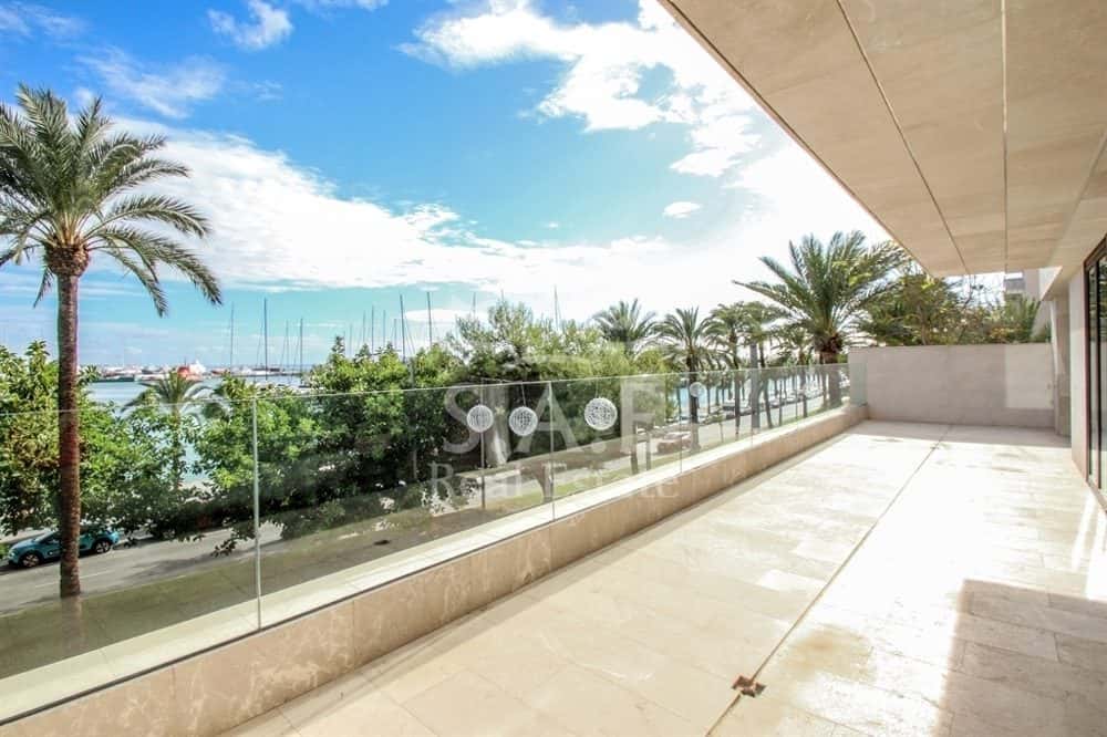 PASEO MARITIMO: EXCLUSIVE NEW FLAT DIRECTLY ON THE PASEO MARITIMO 6
