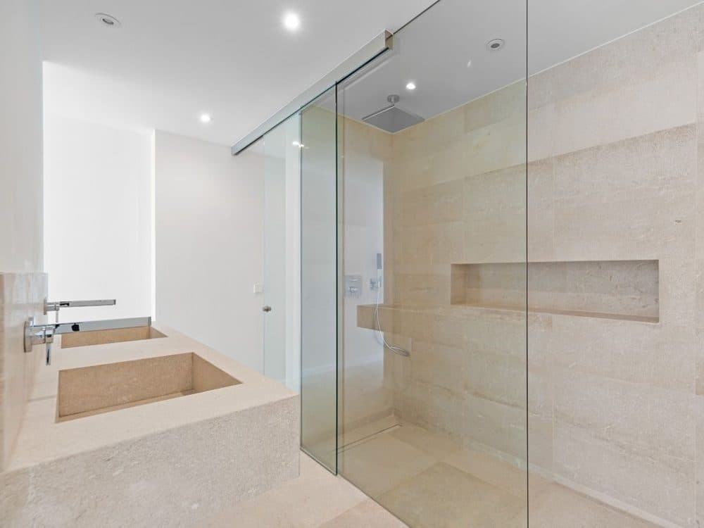 PORTIXOL: MOVE-IN-READY TOWNHOUSE NEAR THE SEA 9