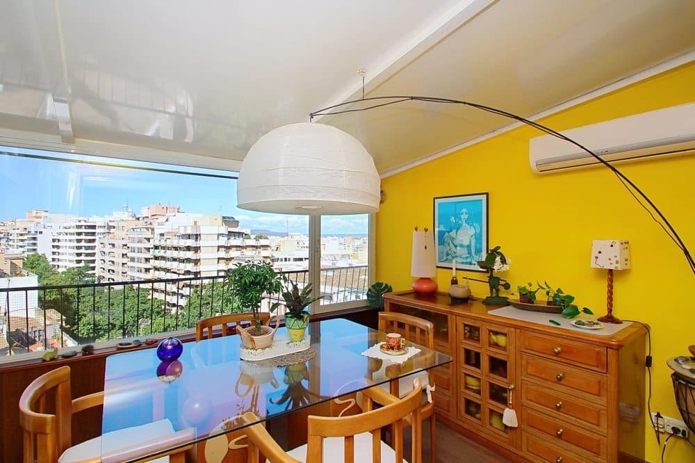 BRIGHT APARTMENT WITH LARGE SUNNY TERRACE AND PANORAMIC VIEWS 11