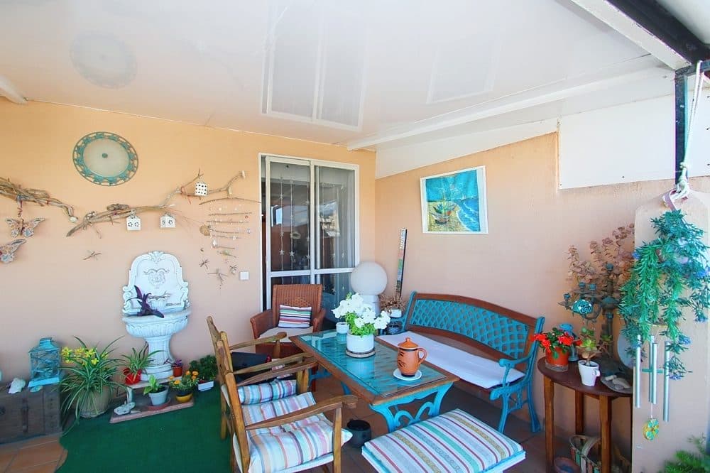 BRIGHT APARTMENT WITH LARGE SUNNY TERRACE AND PANORAMIC VIEWS 2