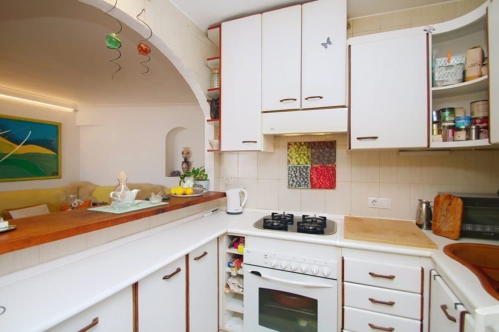 BRIGHT APARTMENT WITH LARGE SUNNY TERRACE AND PANORAMIC VIEWS 14