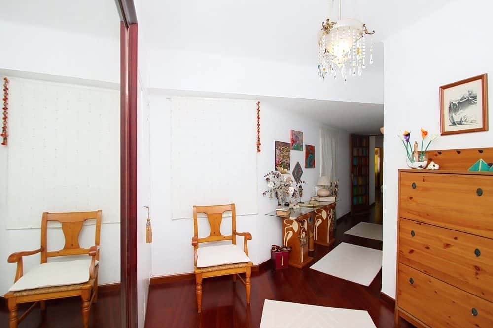 BRIGHT APARTMENT WITH LARGE SUNNY TERRACE AND PANORAMIC VIEWS 15