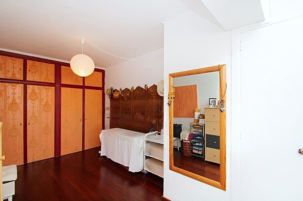 BRIGHT APARTMENT WITH LARGE SUNNY TERRACE AND PANORAMIC VIEWS 21