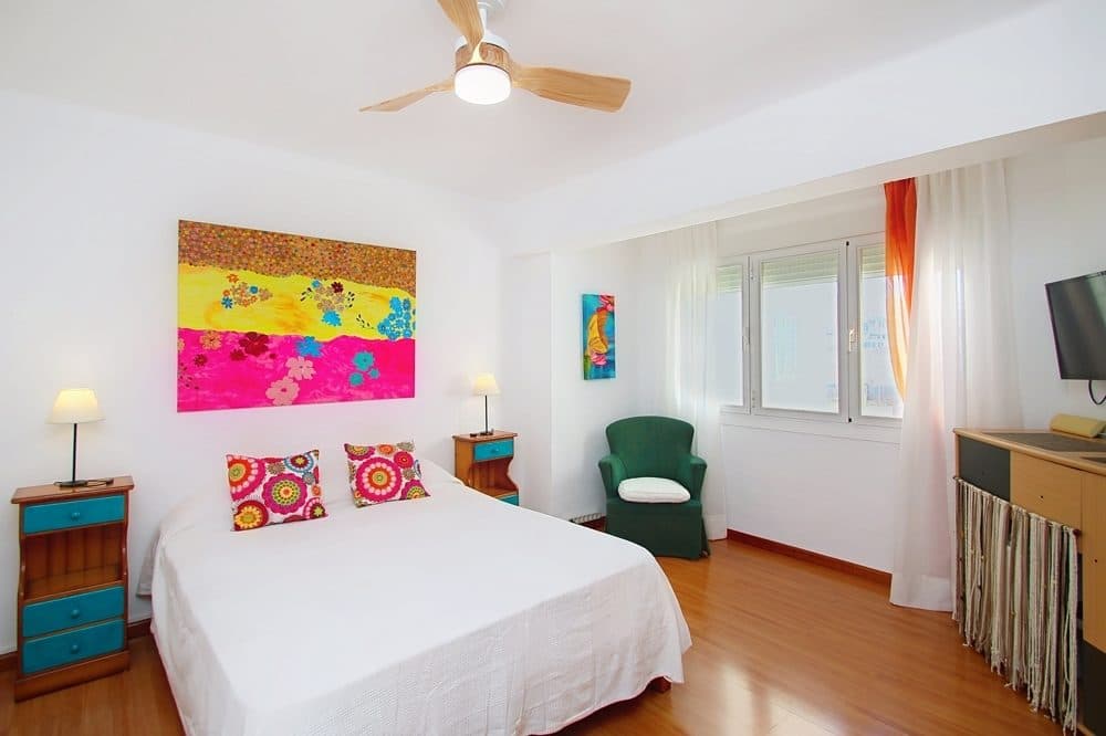BRIGHT APARTMENT WITH LARGE SUNNY TERRACE AND PANORAMIC VIEWS 17