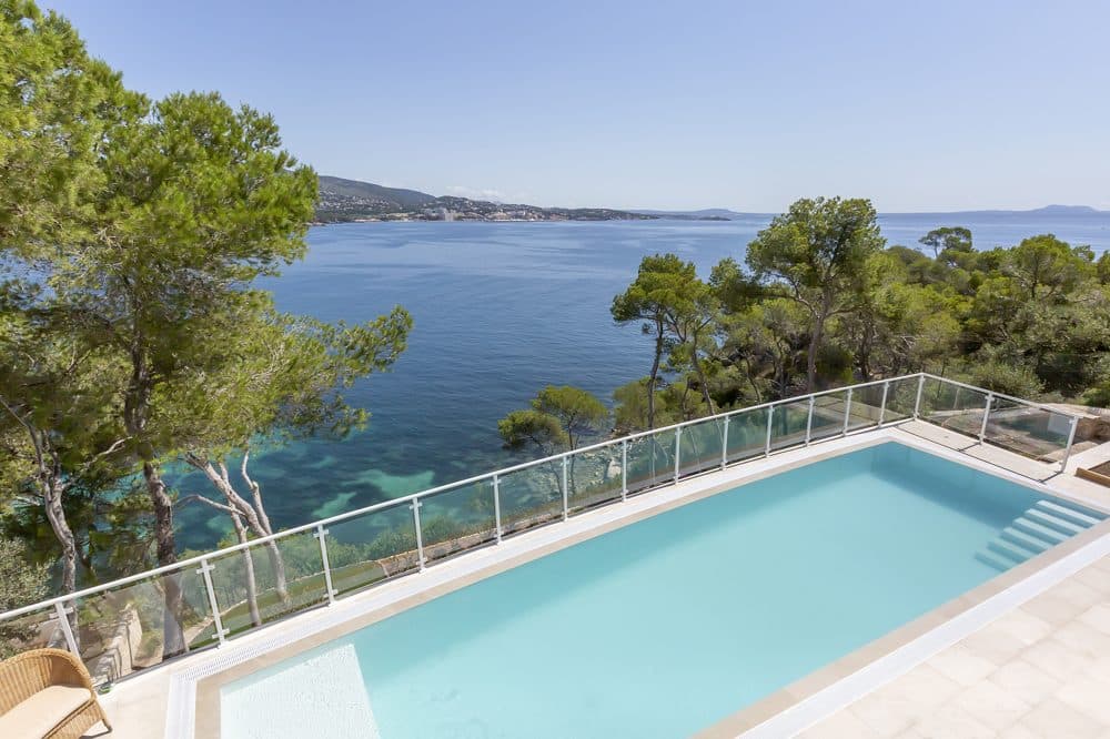 PALMANOVA: DREAM VILLA ON THE FIRST SEA LINE 13