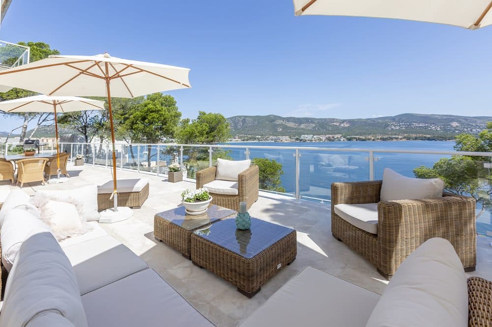 PALMANOVA: DREAM VILLA ON THE FIRST SEA LINE 16