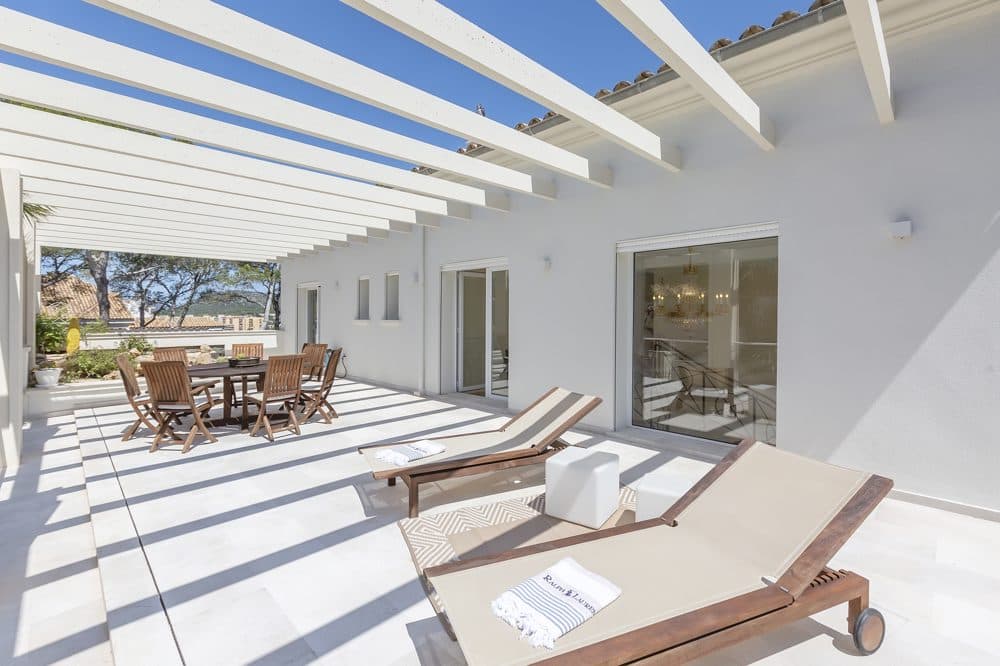 PALMANOVA: DREAM VILLA ON THE FIRST SEA LINE 17