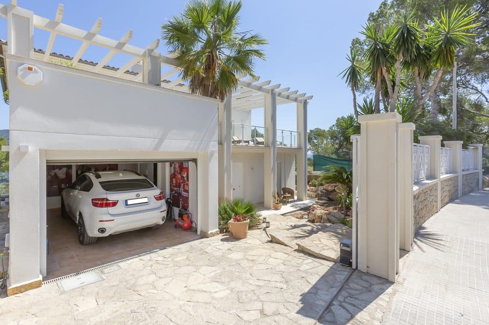 PALMANOVA: DREAM VILLA ON THE FIRST SEA LINE 27