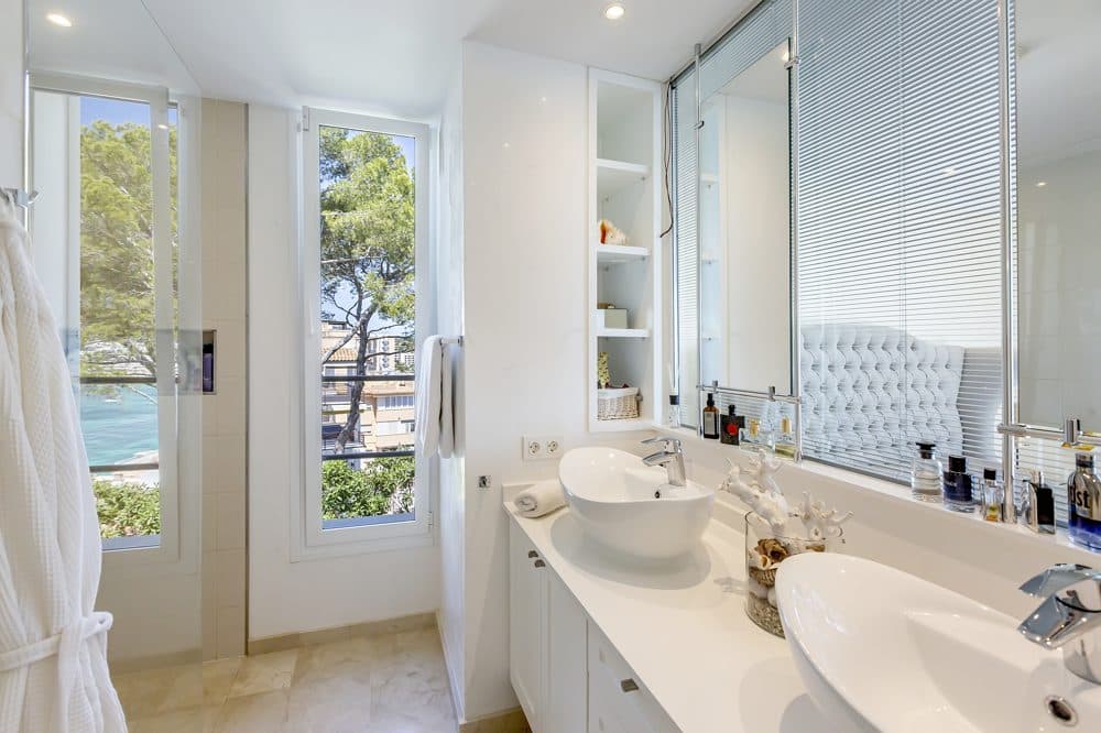 PALMANOVA: DREAM VILLA ON THE FIRST SEA LINE 30