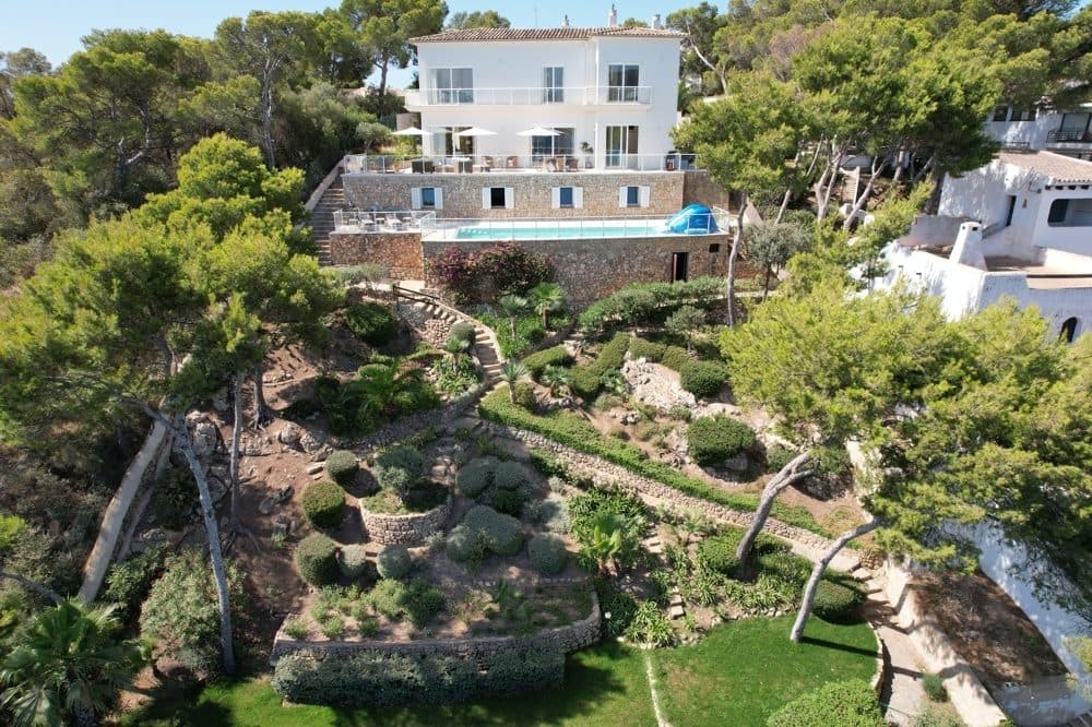 PALMANOVA: DREAM VILLA ON THE FIRST SEA LINE 2