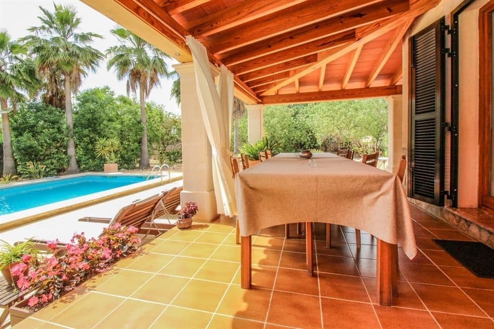 MALLORCA: IDYLLIC FINCA WITH AVOCADO TREES AND ETV LICENCE 6
